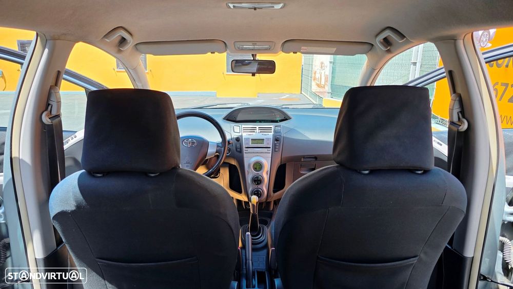 Toyota Yaris 1.0 VVT-i AC - 3