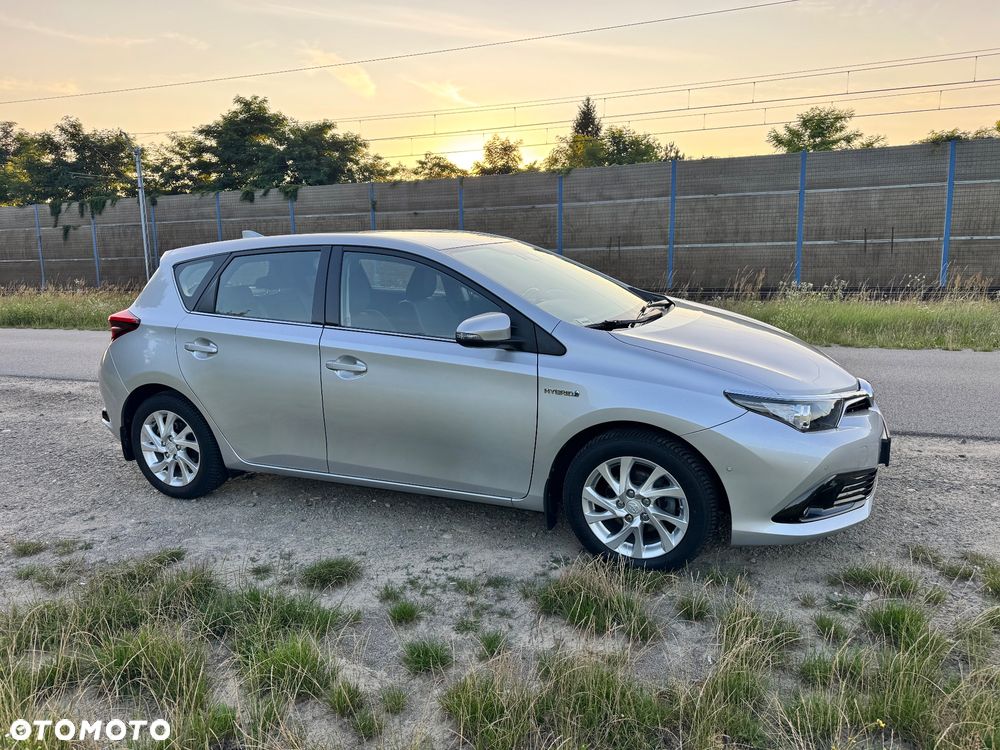 Toyota Auris Hybrid 135 Comfort - 18