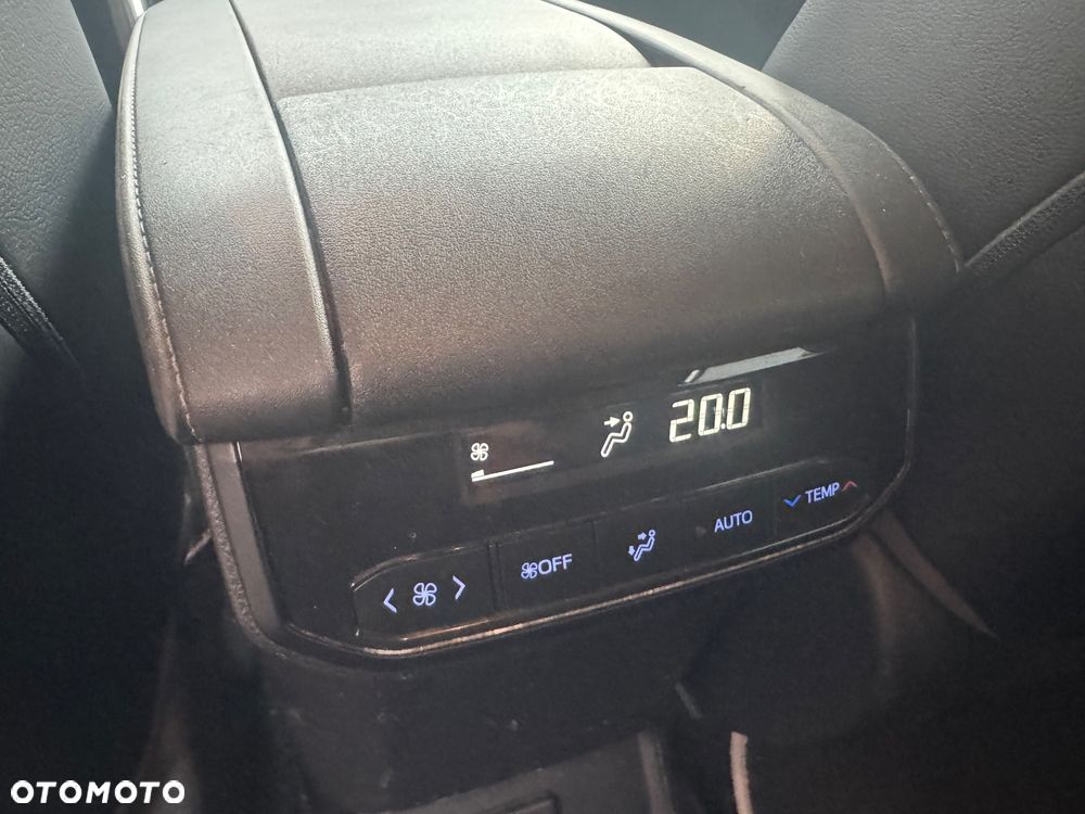 Toyota Highlander 2.5 Hybrid Executive - 18