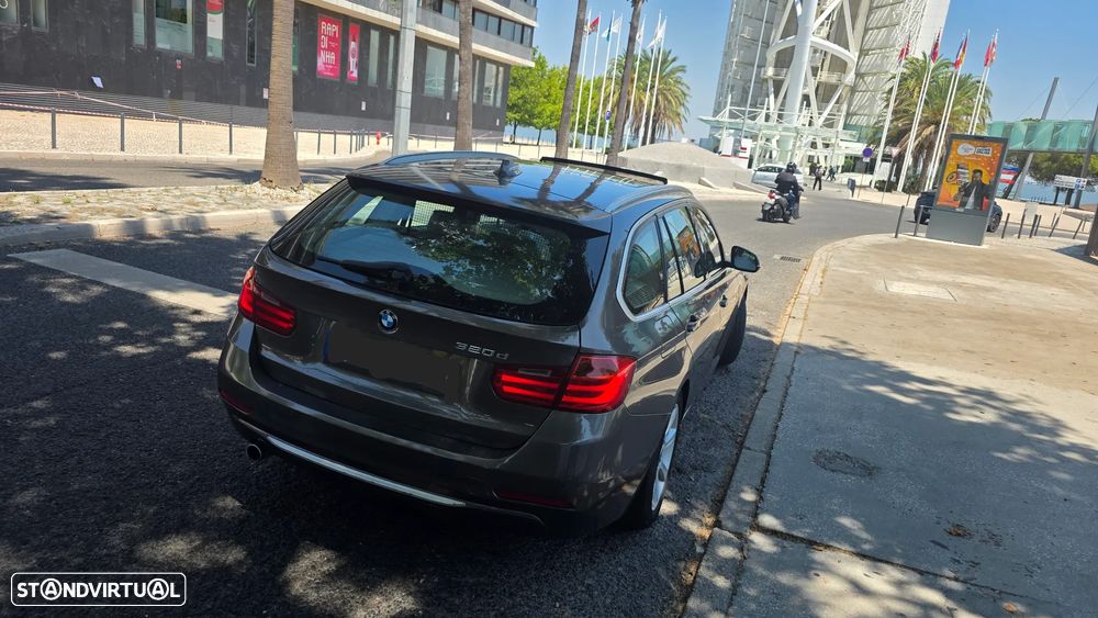 BMW 320 d Auto Line Modern - 4