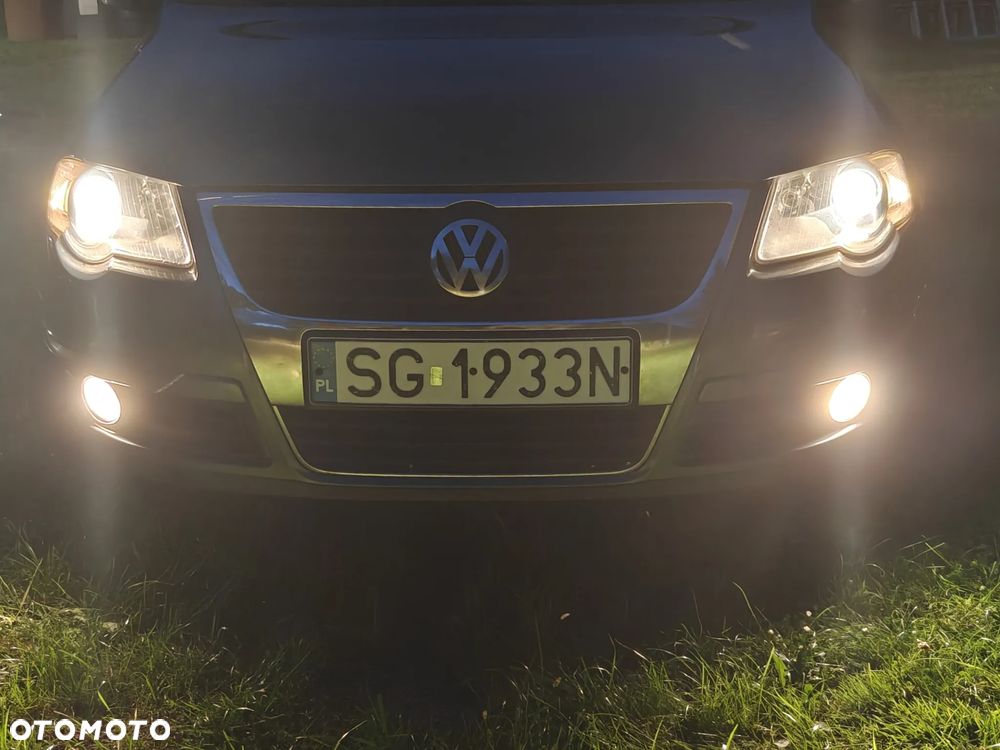 Volkswagen Passat - 28