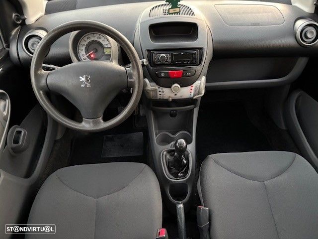 Peugeot 107 1.0 Active - 12