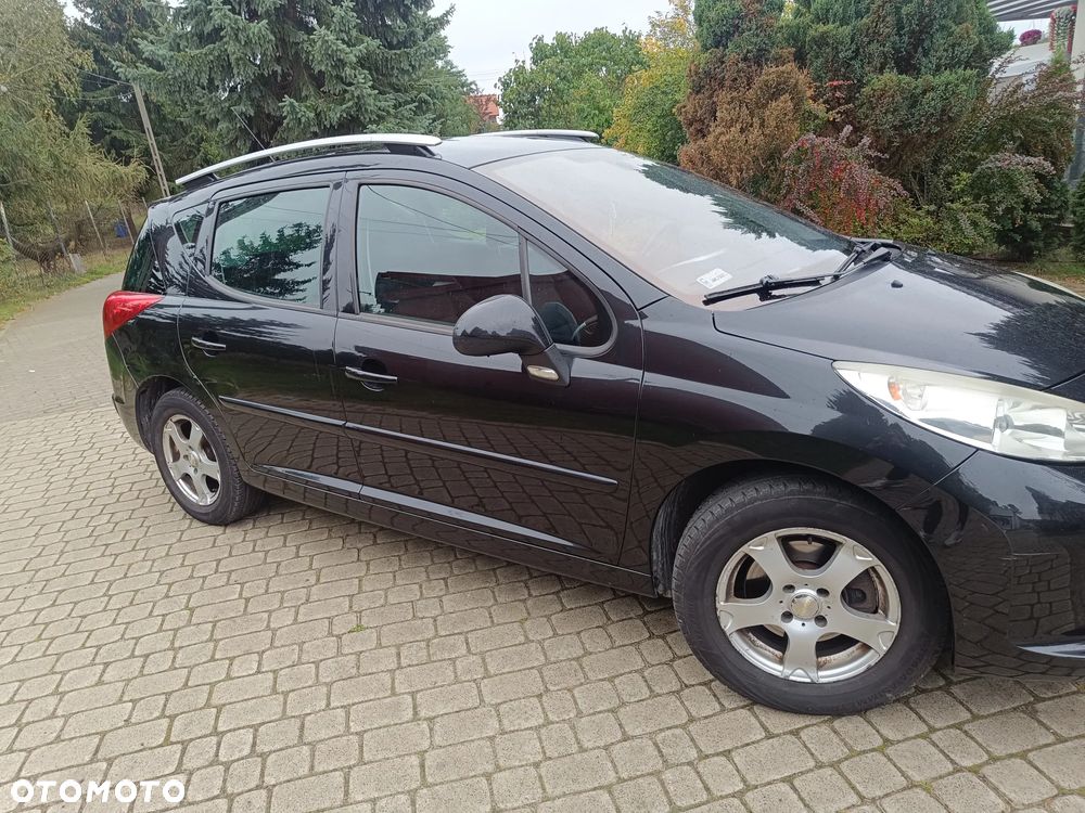 Peugeot 207 1.6 Premium - 6