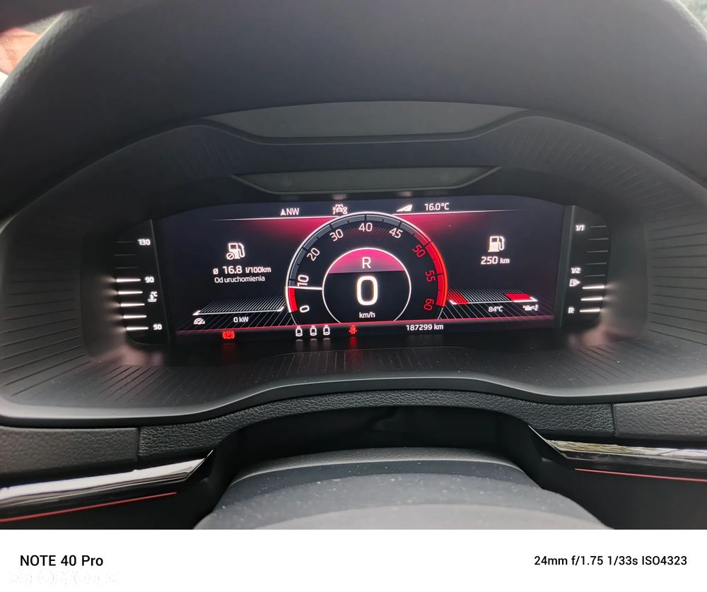 Skoda Karoq 2.0 TDI SCR 4x4 DSG Scout - 14