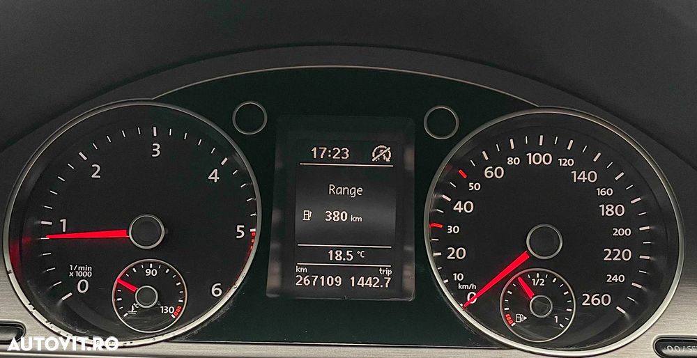 Volkswagen Passat Variant 2.0 TDI Blue TDI DSG Comfortline - 6