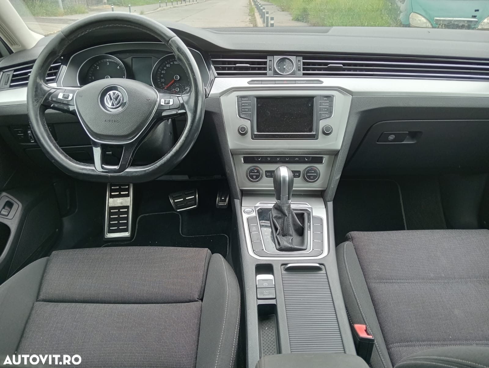 Volkswagen Passat Variant 2.0 TDI DSG (BlueMotion Technology) Comfortline - 8