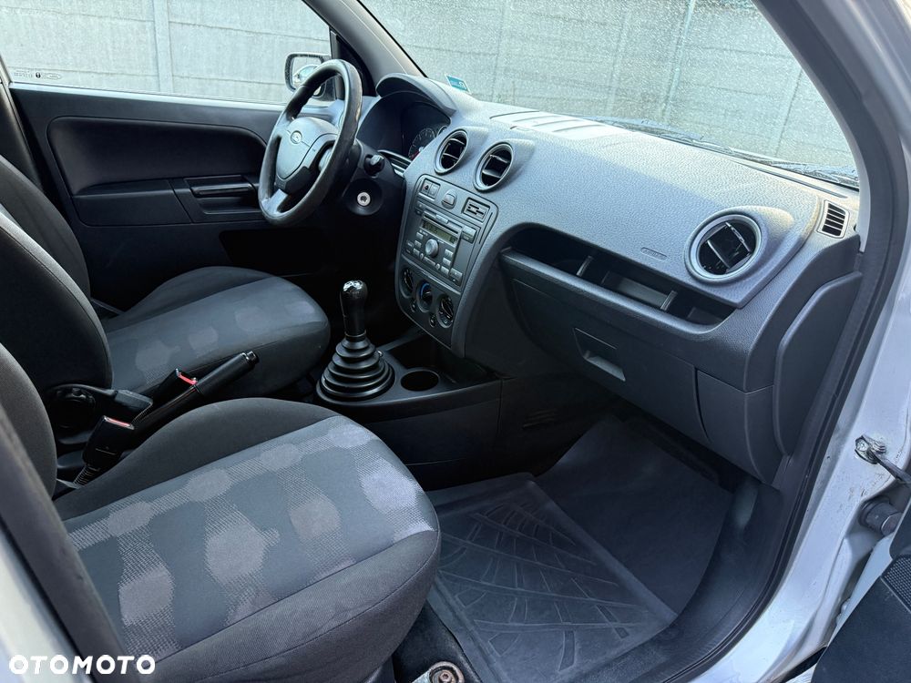 Ford Fusion 1.4 Trend - 12