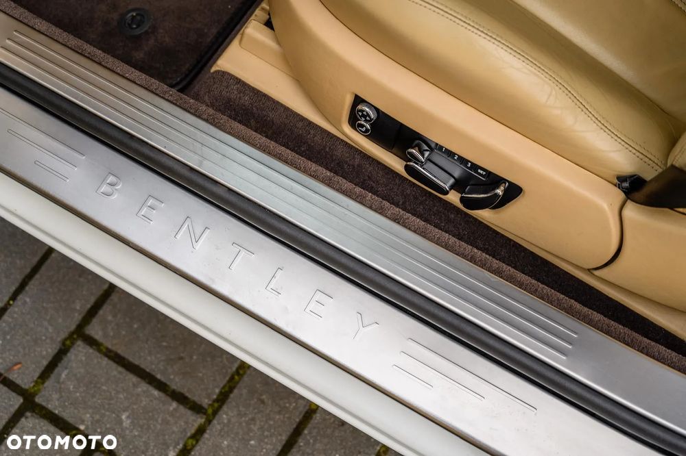 Bentley Continental GT - 25