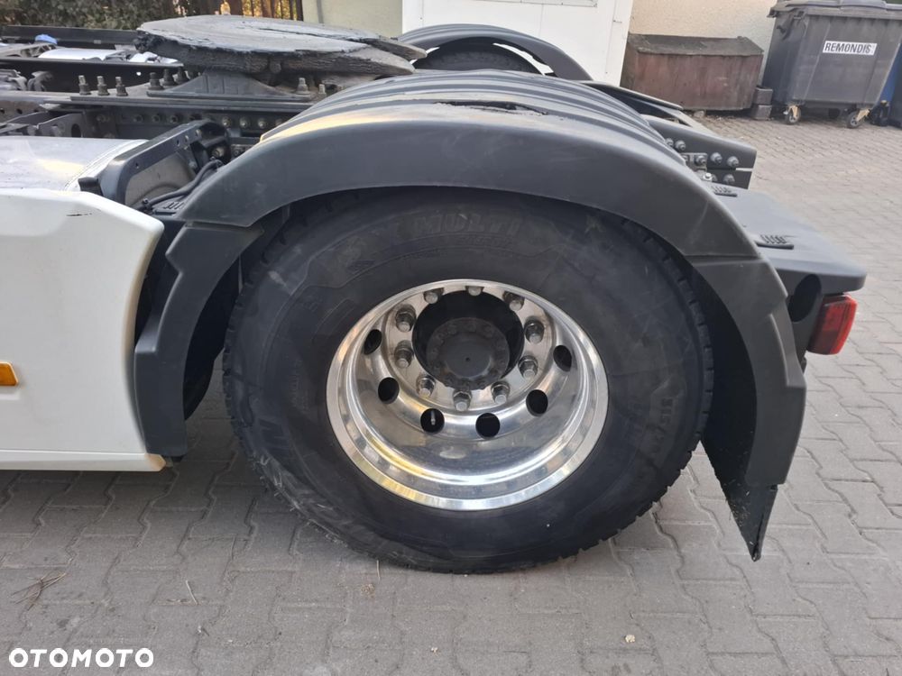 Renault T 440 - 10