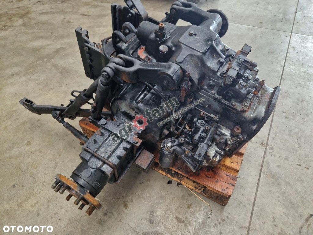 Tylny most New Holland TS 100 82855660 - 1