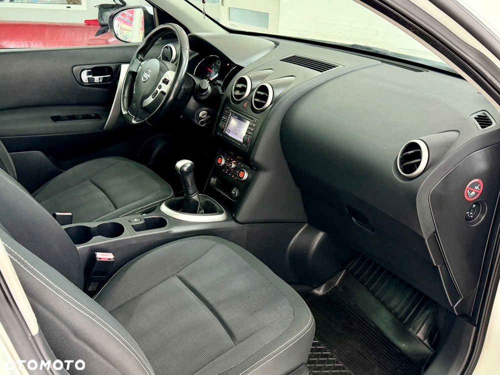 Nissan Qashqai 1.6 I-Way - 19
