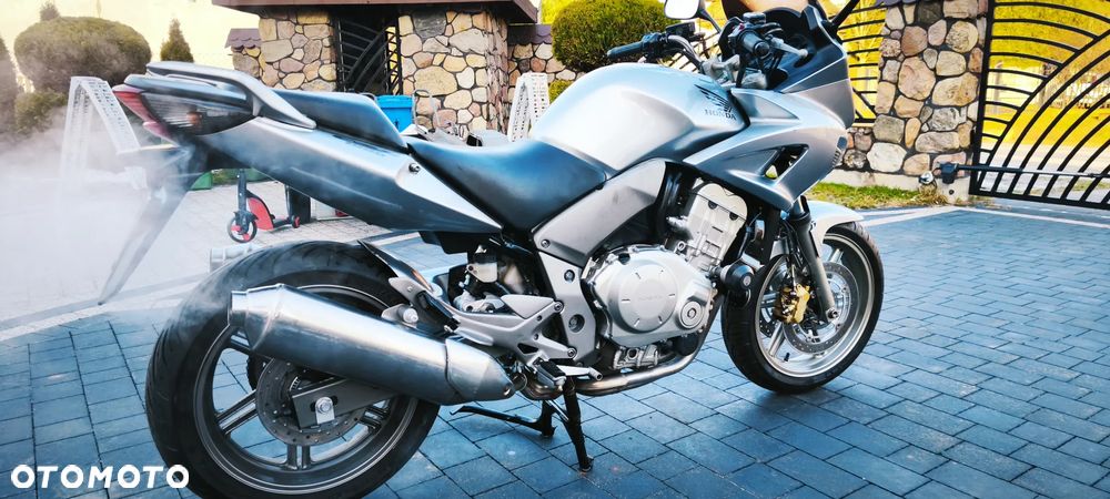 Honda CBF - 8