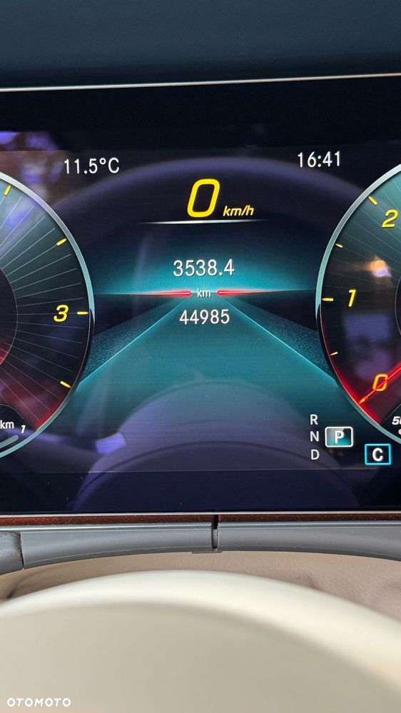 Mercedes-Benz Klasa E 220 d 4-Matic Avantgarde - 26