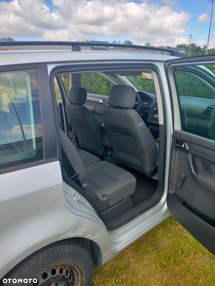 Volkswagen Touran 1.6 Basis - 14