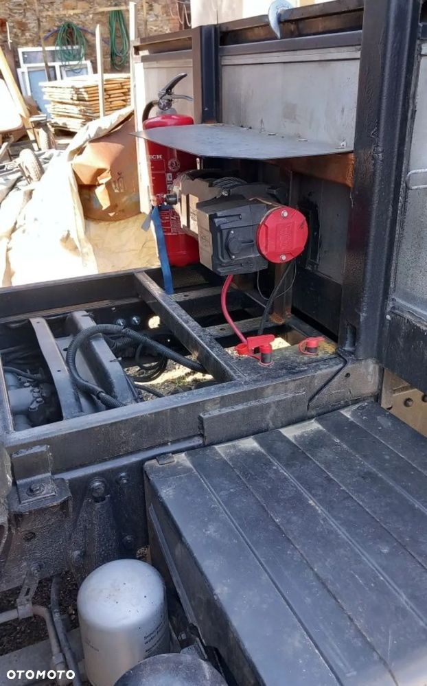 MAN LE 12.220 4X2 BL - 6