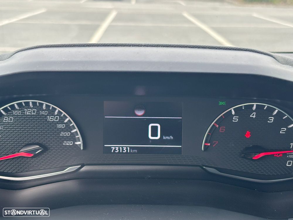 Peugeot 208 1.2 PureTech Active - 6