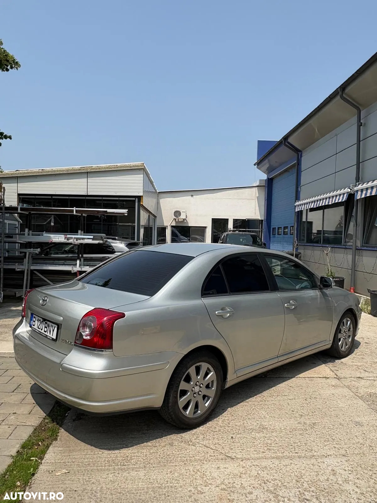Toyota Avensis - 3