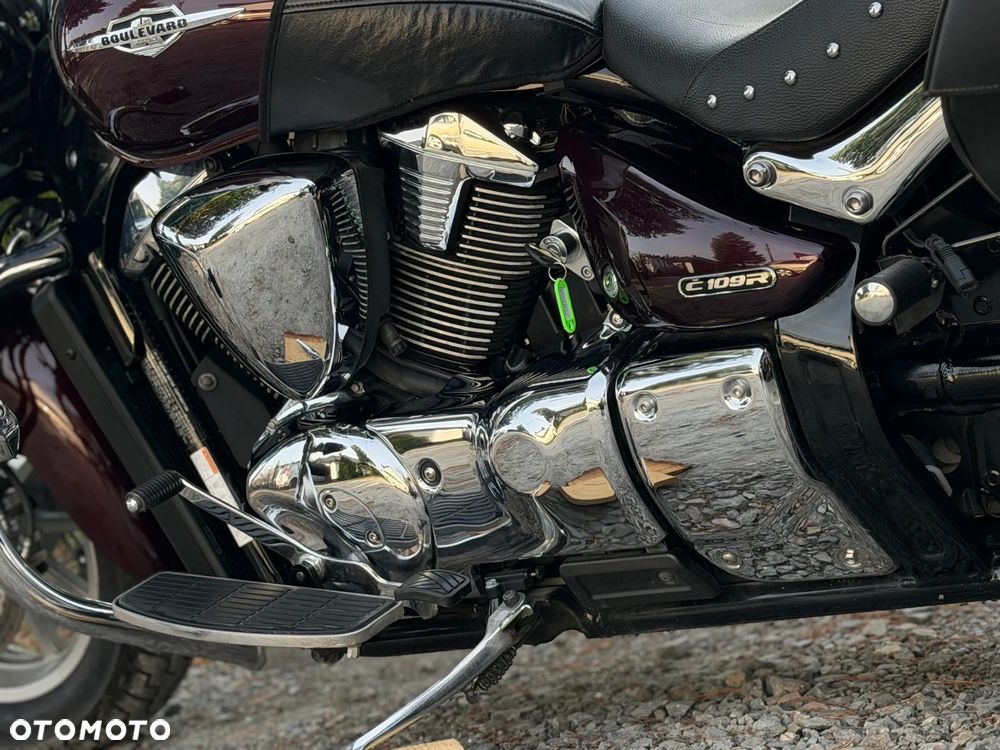 Suzuki Boulevard - 10