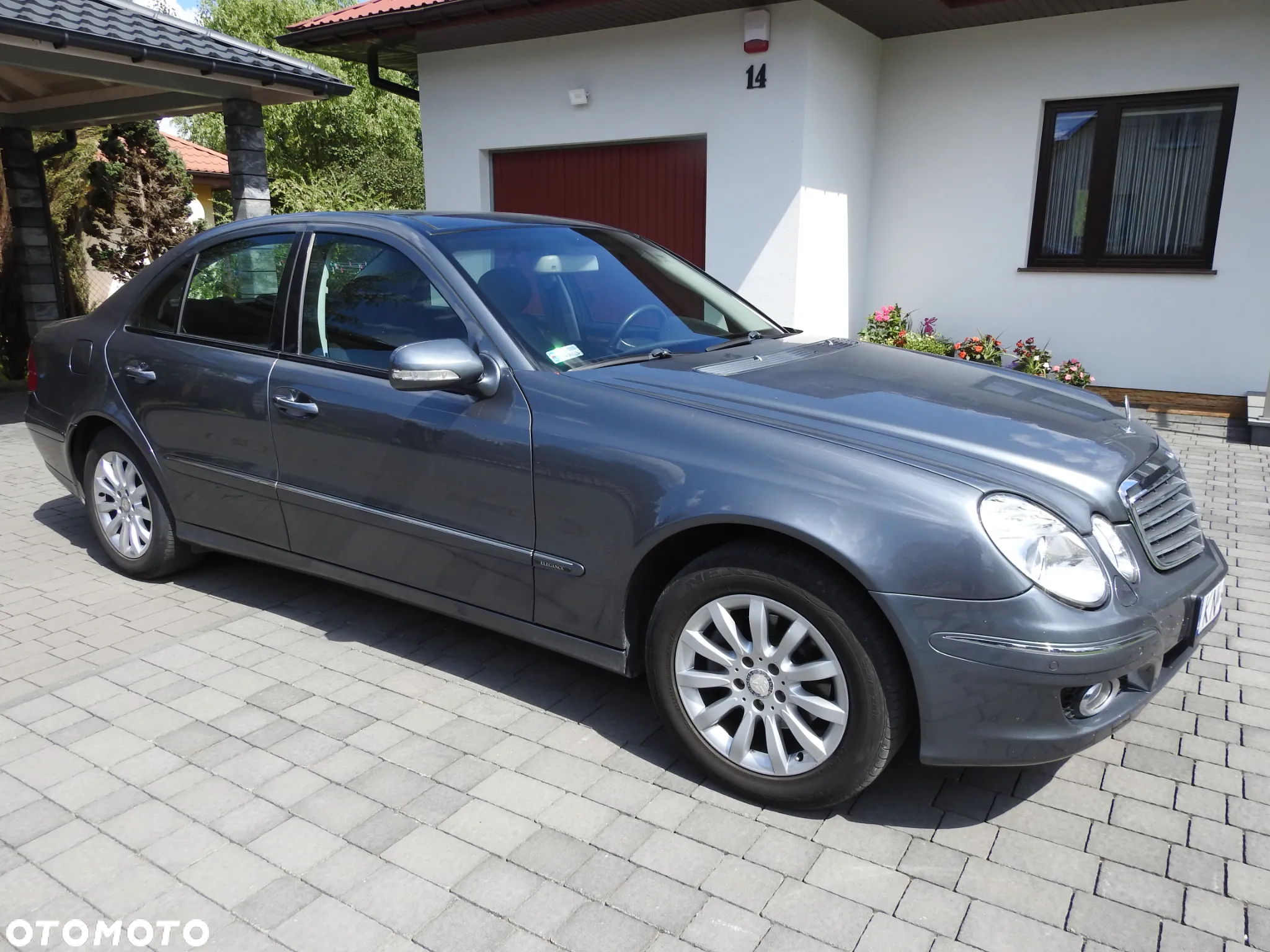 Mercedes-Benz Klasa E - 33
