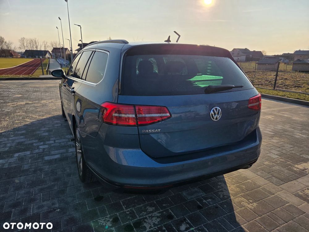 Volkswagen Passat ver-2-0-tdi-scr-dsg-comfortline - 3