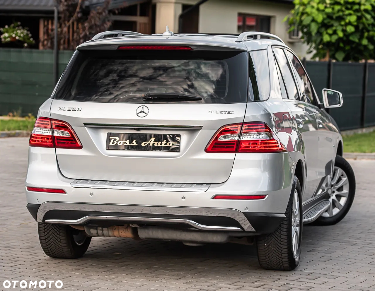 Mercedes-Benz ML 350 BlueTec 4-Matic - 12
