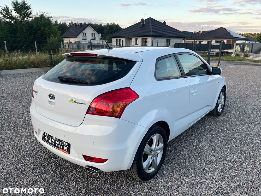Kia ProCeed 1.4 CVVT Dream-Team Edition - 7