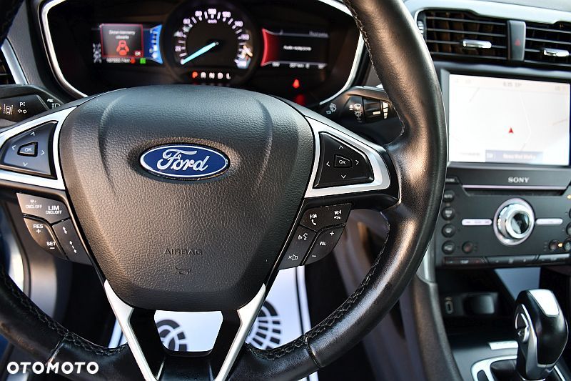 Ford Mondeo 2.0 Hybrid Titanium - 17