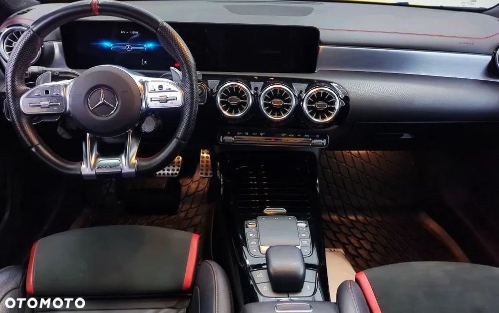 Mercedes-Benz CLA AMG 35 4-Matic 7G-DCT - 7
