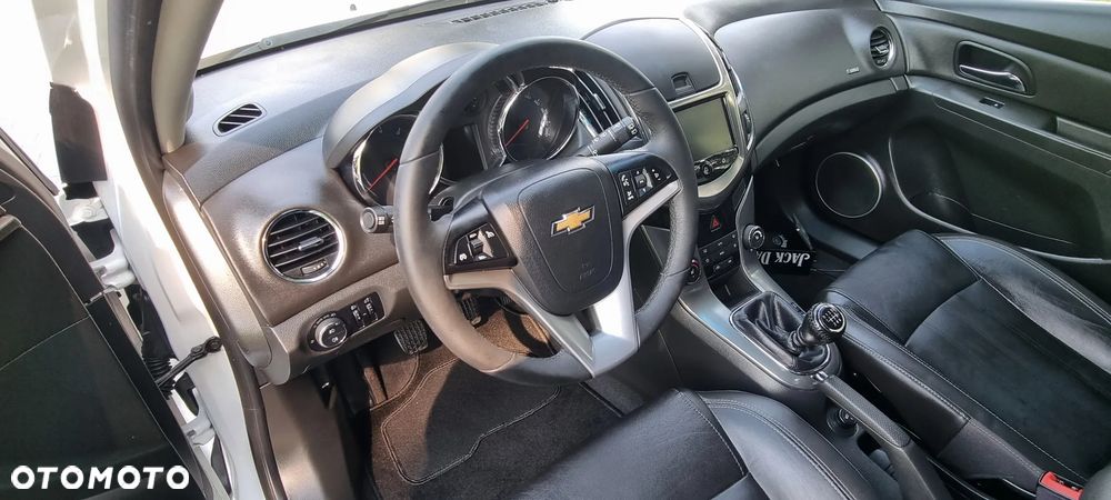 Chevrolet Cruze 1.4T LTZ+ - 19