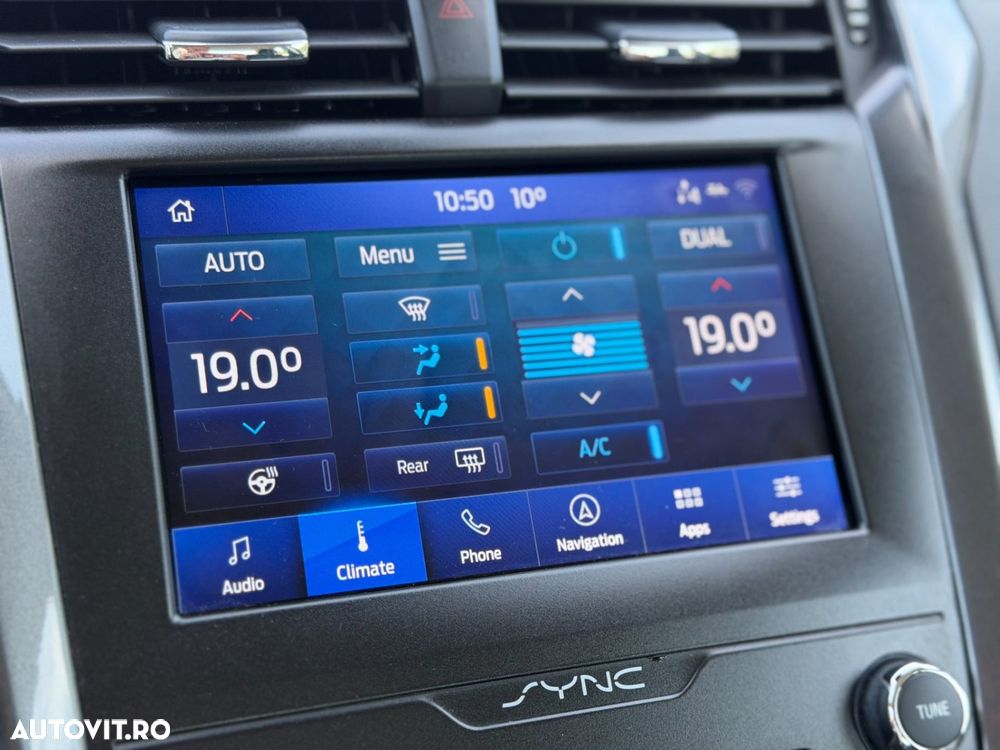 Ford Mondeo 2.0 HEV Titanium - 30