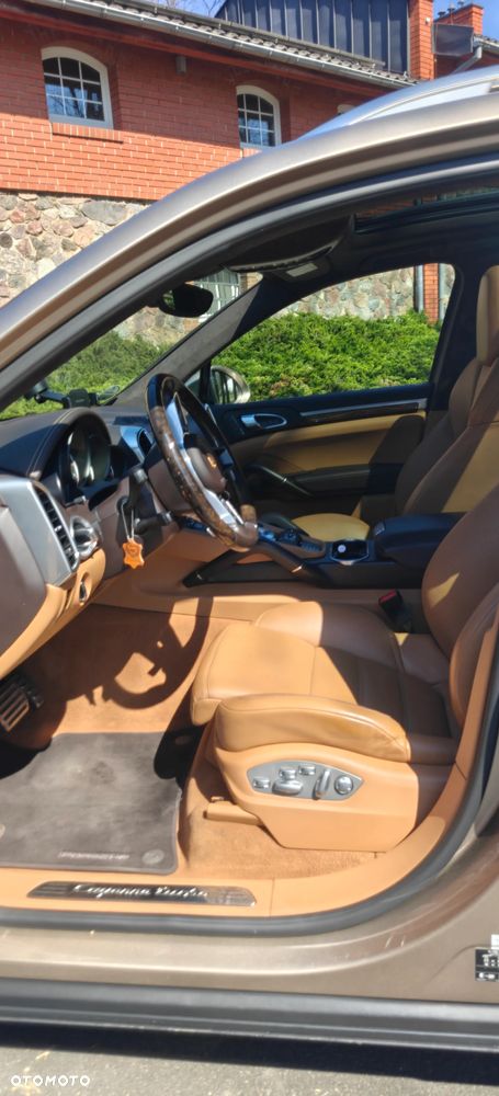 Porsche Cayenne - 9
