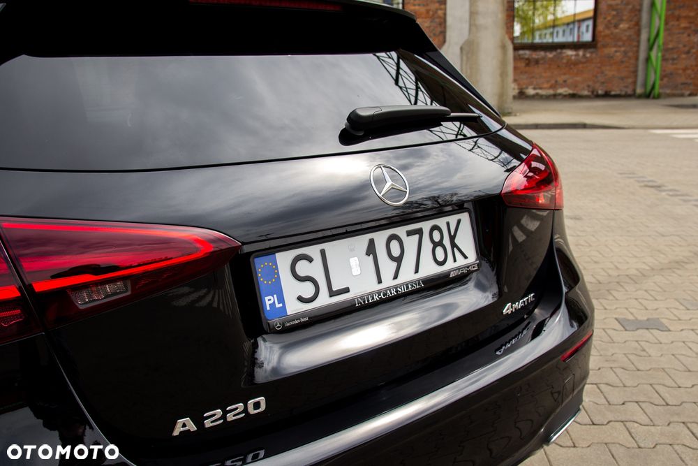 Mercedes-Benz Klasa A 220 4-Matic AMG Line 8G-DCT - 15