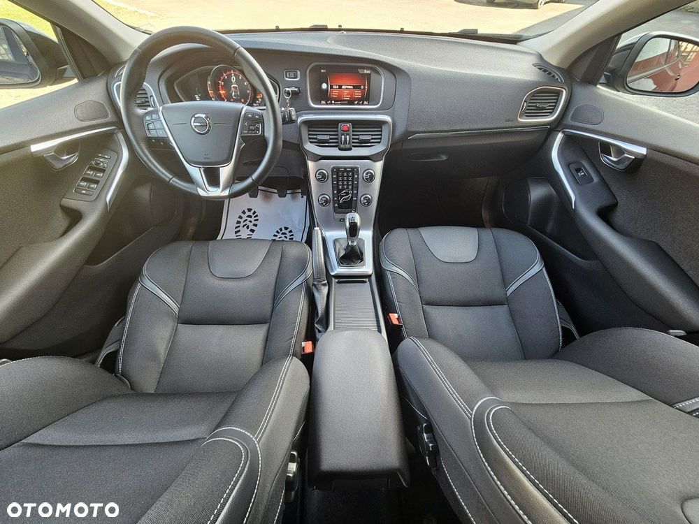 Volvo V40 T2 Drive-E Momentum - 8