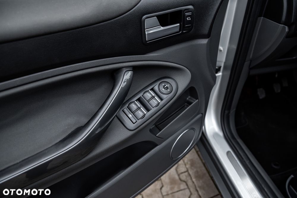 Ford Kuga 2.0 TDCi 4x4 Trend - 22