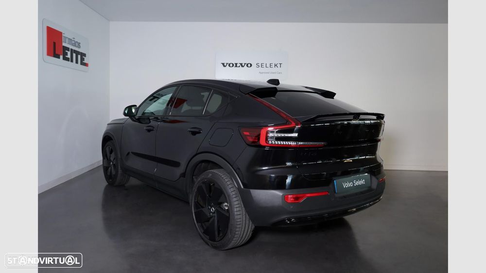 Volvo EC40 82 kWh Single Motor Extended Range Black Edition - 2