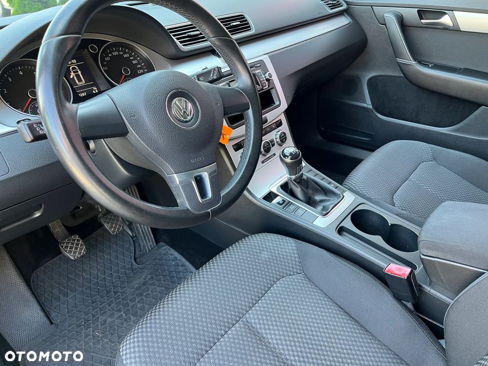 Volkswagen Passat 1.4 TSI BlueMotion Technology Comfortline - 10