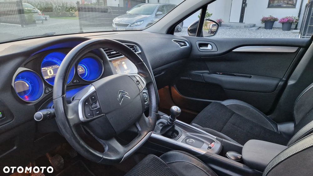 Citroën C4 1.2 PureTech Shine S&S - 16