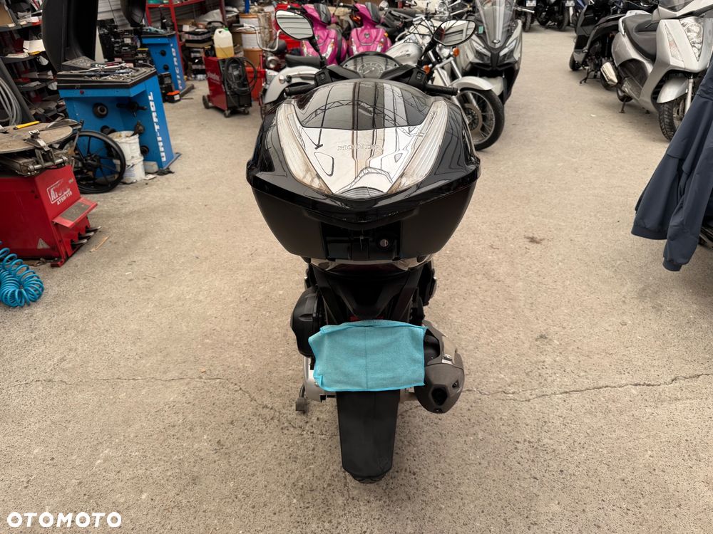 Honda SH - 5