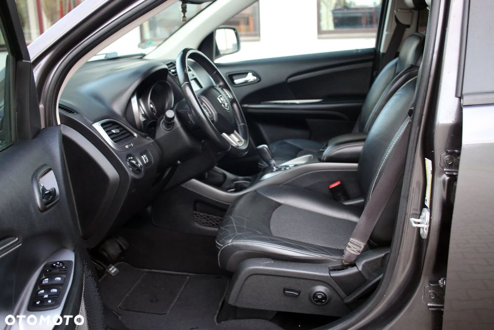 Dodge Journey - 16