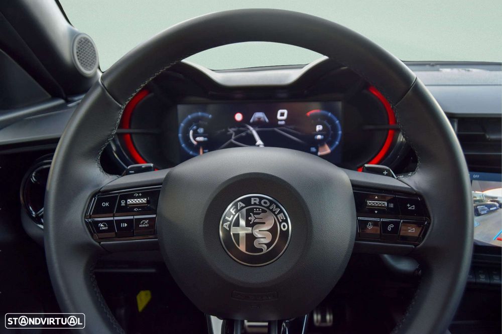 Alfa Romeo Junior 1.2 Sport Speciale eDCT6 - 15