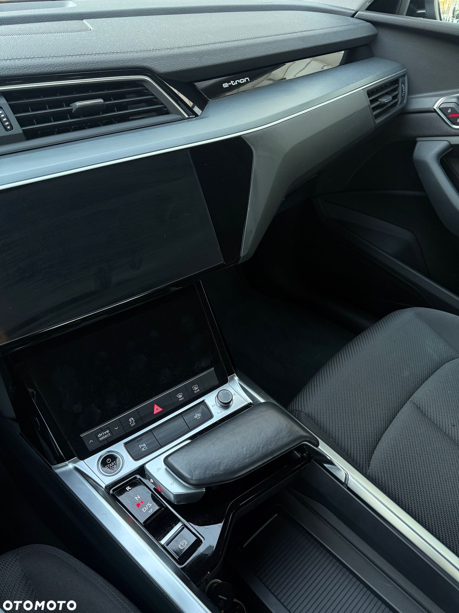 Audi e-tron 50 Quattro S Line - 16