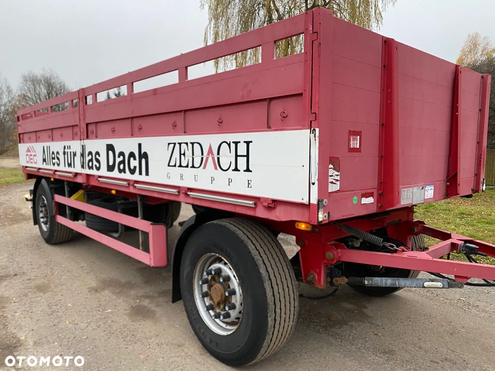 Schwarzmuller platforma z burtami - 11