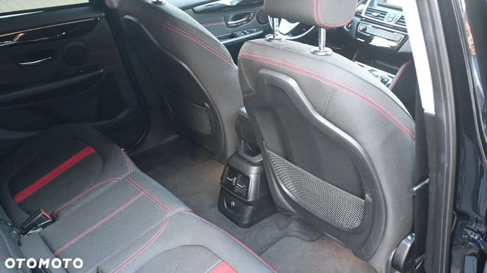 BMW Seria 2 218d GT Sport Line - 23