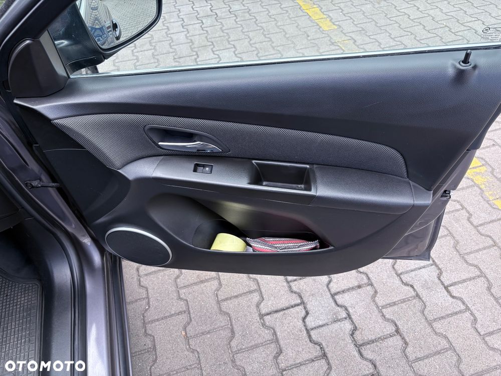 Chevrolet Cruze 1.8 LTZ+ - 21
