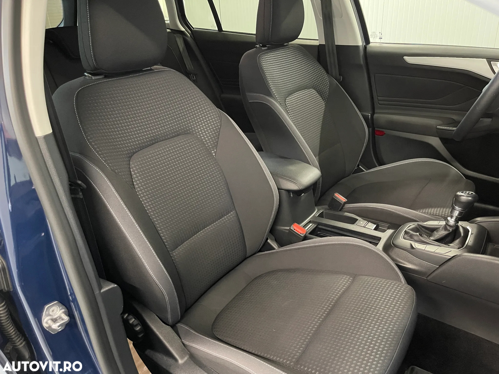 Ford Focus 1.0 EcoBoost MHEV Connected - 9