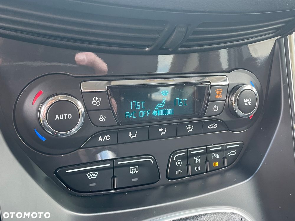 Ford Kuga 2.0 TDCi 4x4 Titanium - 14