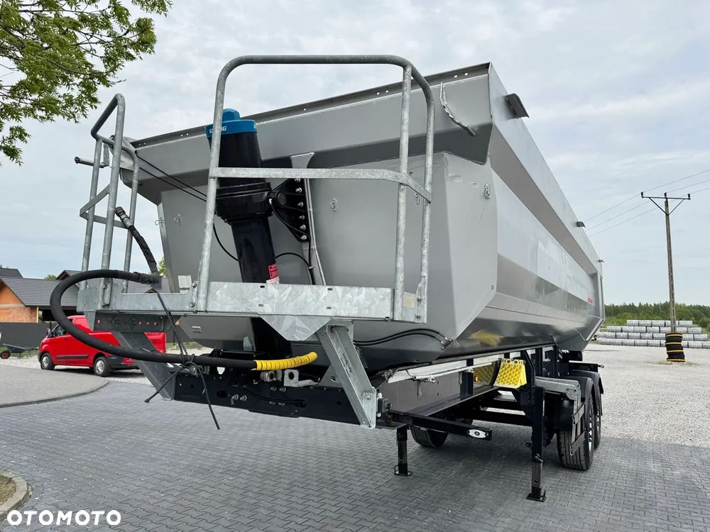 Schwarzmuller H-K SERIE/ WAGA 5600 kg / PODNOSZONA OŚ  / DMC 36000 KG / IDEALNY STAN - 19