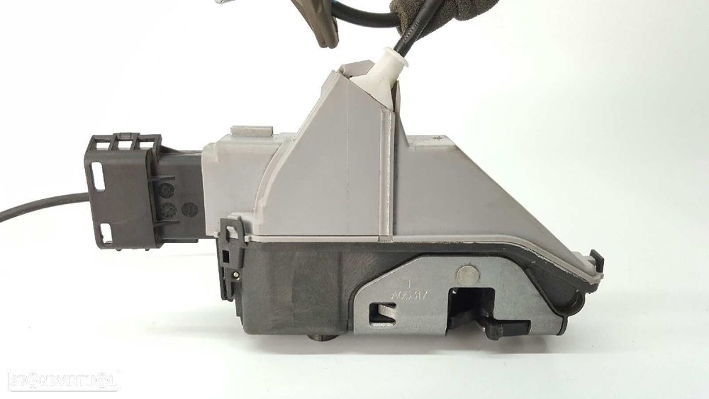 FECHADURA PORTA TRASEIRA DIREITA PEUGEOT 3008 ALLURE - 2