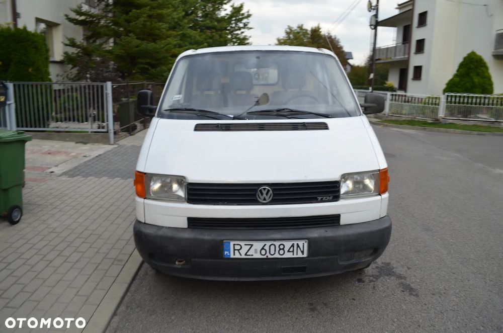 Volkswagen Transporter - 3