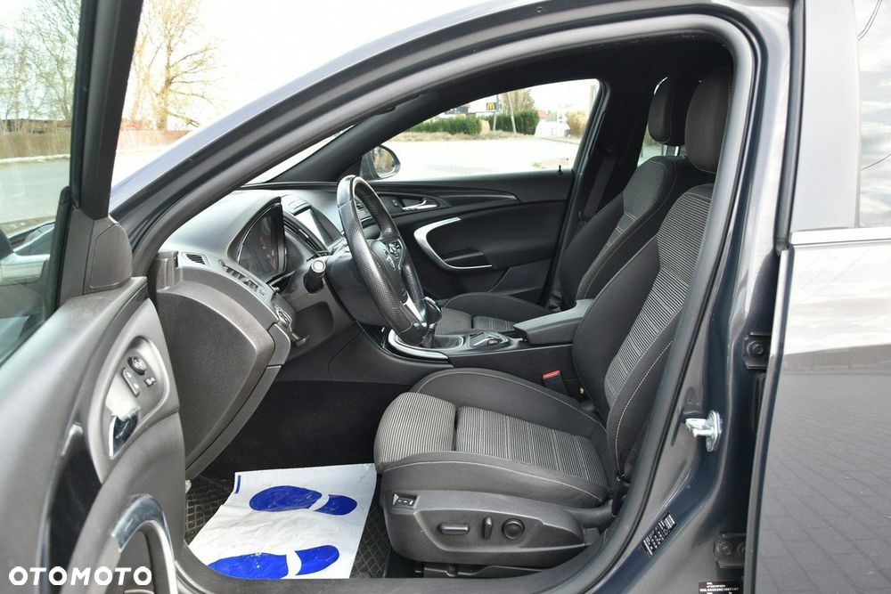 Opel Insignia 2.0 T Active 4x4 S&S - 15